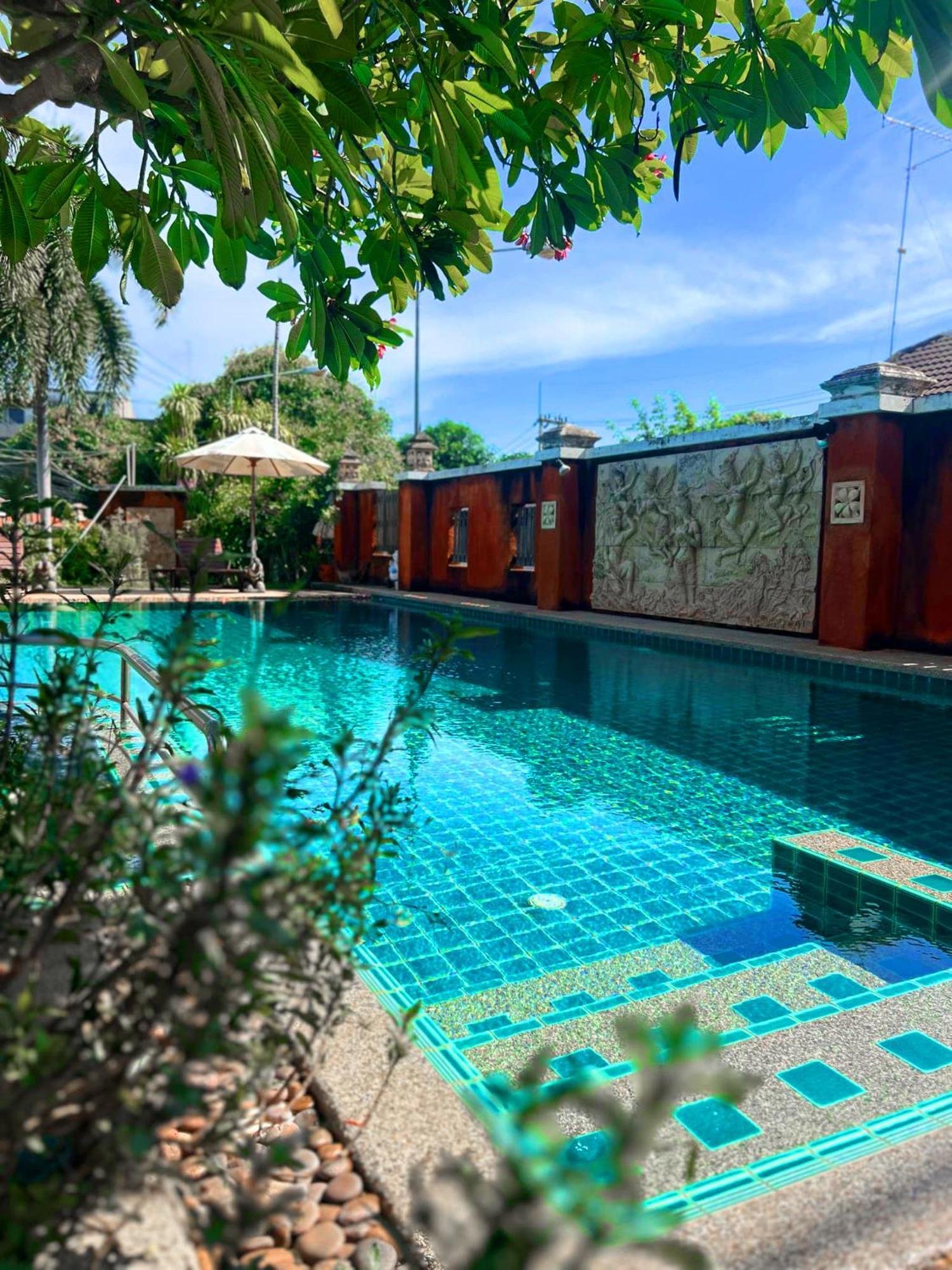 Pattara Mansion พัทยา Hotel Pattaya Exterior photo